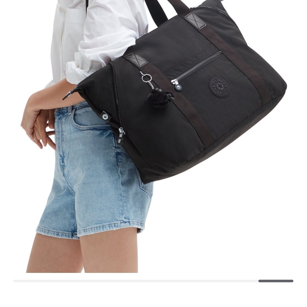 Kipling Art M Travel Tote Bag. Black